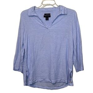 Tahari V Neck 100% Linen Blouse with quarter length sleeves, blue, size medium